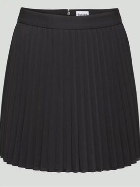 Sunday Best Pleated Skirt in Black
